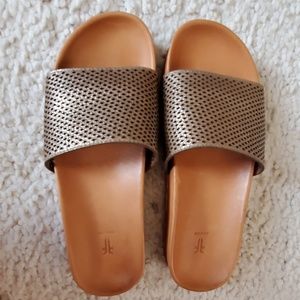 Frye Women’s Lily Perforated Gold Slide Sandals